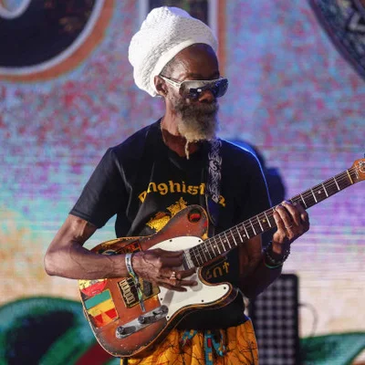Earl "Chinna" Smith