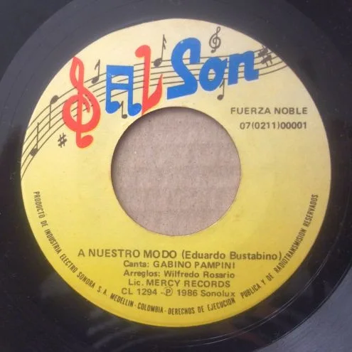 Cover of A Nuestro Modo / Cinco Pa' Las Doce
