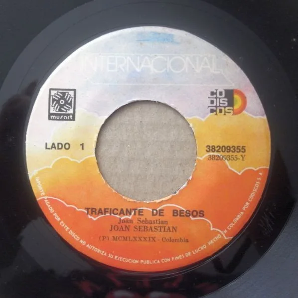 Cover of Traficante De Besos / En Tu Sonrisa