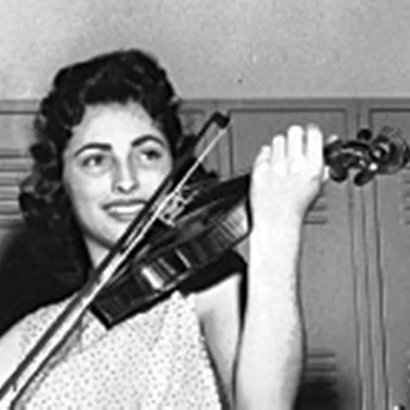 Shari Zippert