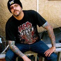 Del James