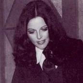 Ayn Robbins