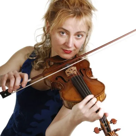 Erika Tóth